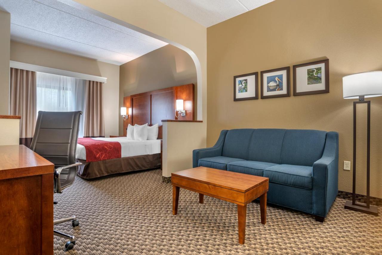 Comfort Suites Tallahassee Capitol - University Area Экстерьер фото