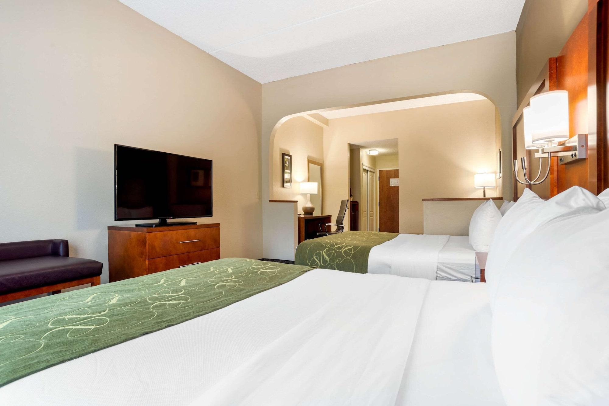 Comfort Suites Tallahassee Capitol - University Area Экстерьер фото