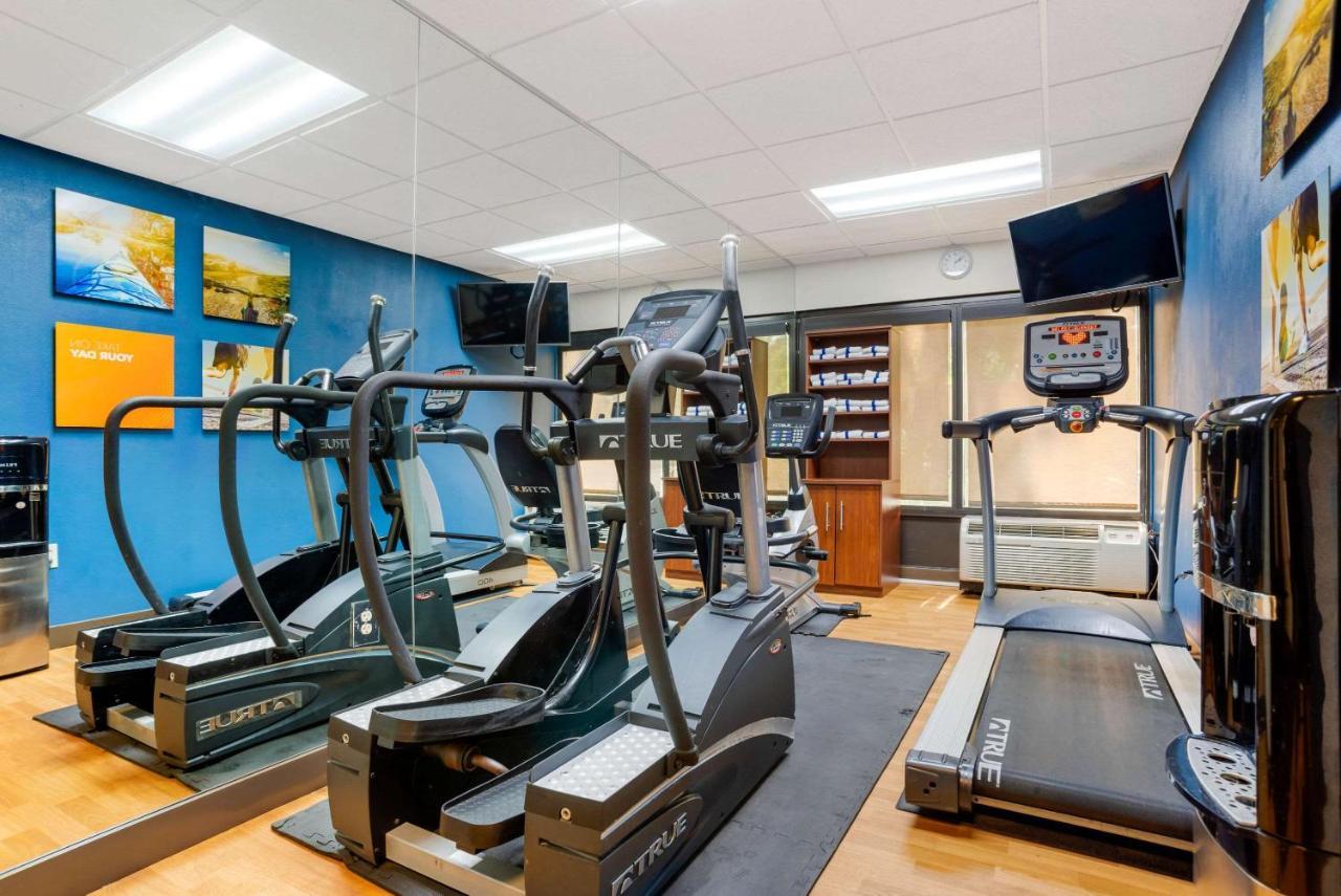 Comfort Suites Tallahassee Capitol - University Area Экстерьер фото