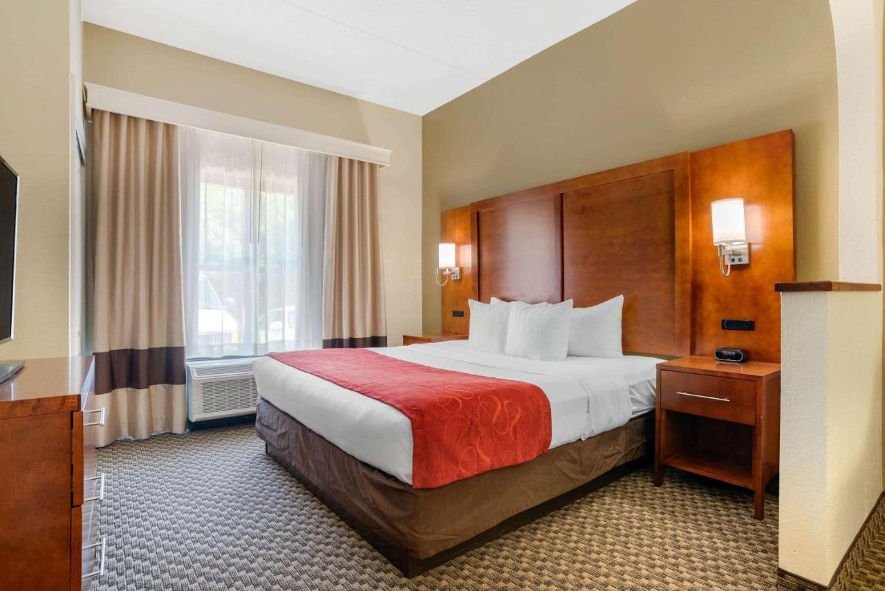 Comfort Suites Tallahassee Capitol - University Area Экстерьер фото