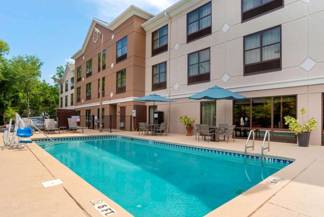 Comfort Suites Tallahassee Capitol - University Area Экстерьер фото
