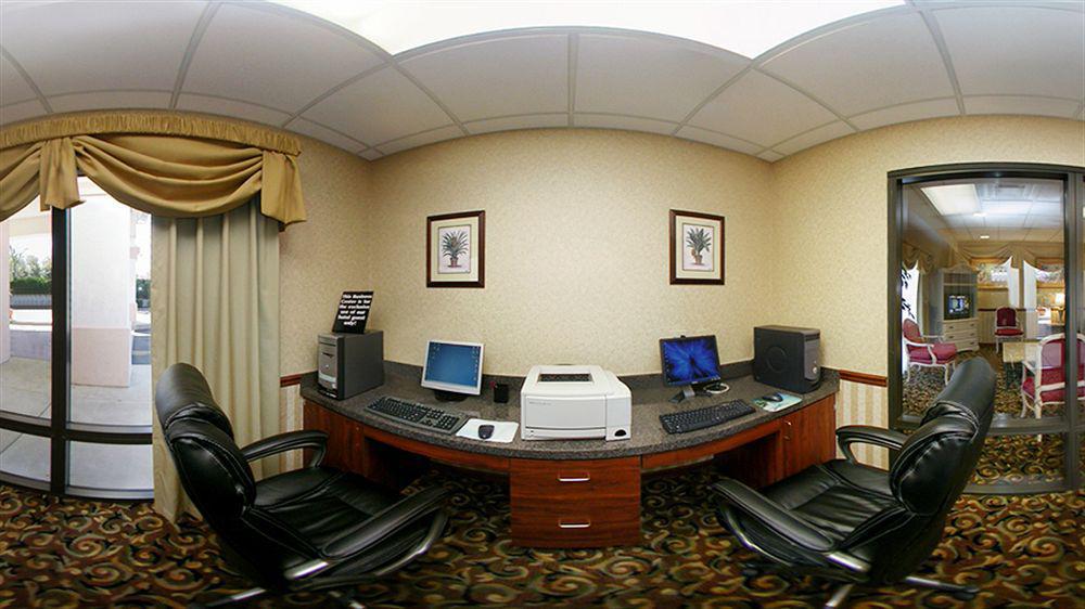 Comfort Suites Tallahassee Capitol - University Area Экстерьер фото